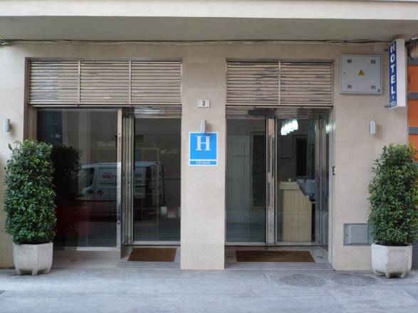 Hotel Trebol, Malaga
