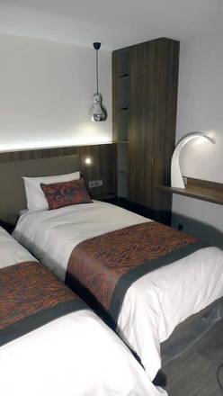 Hotel Alhambra, Paris
