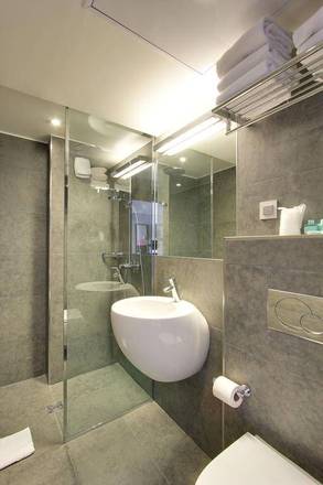 Hotel Alhambra, Paris