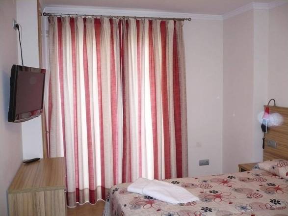 Hotel Trebol, Malaga
